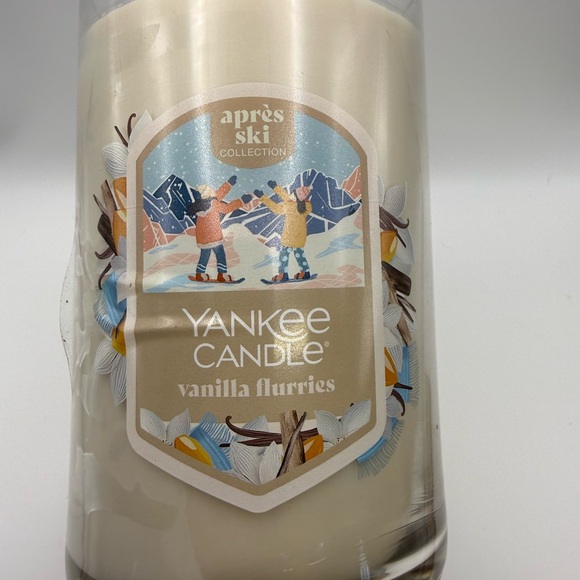 Yankee Candle Other - Yankee Candle Après Ski Collection vanilla flurries Scent